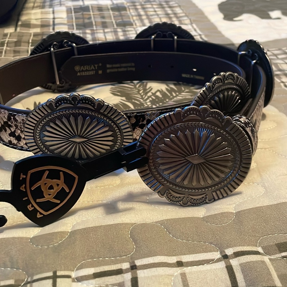 Ariat Snakeskin Concho Belt, Medium